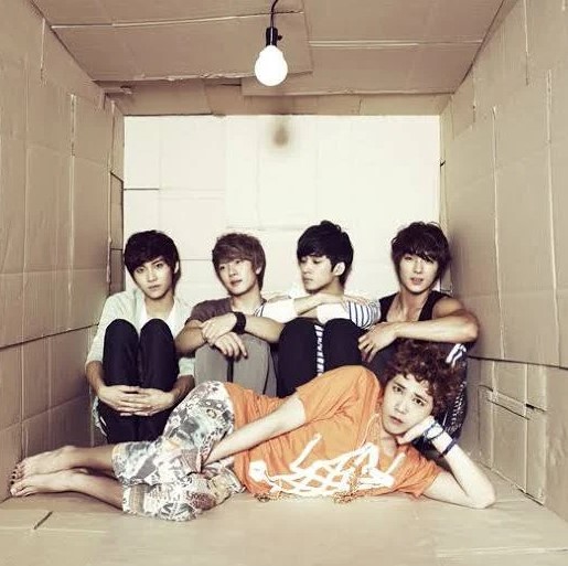 FTISLAND 밴드 공연 사진